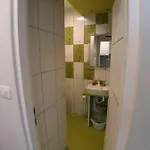 شقة F&l