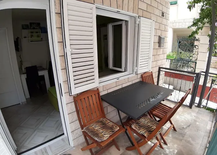 F&l Apartament Makarska